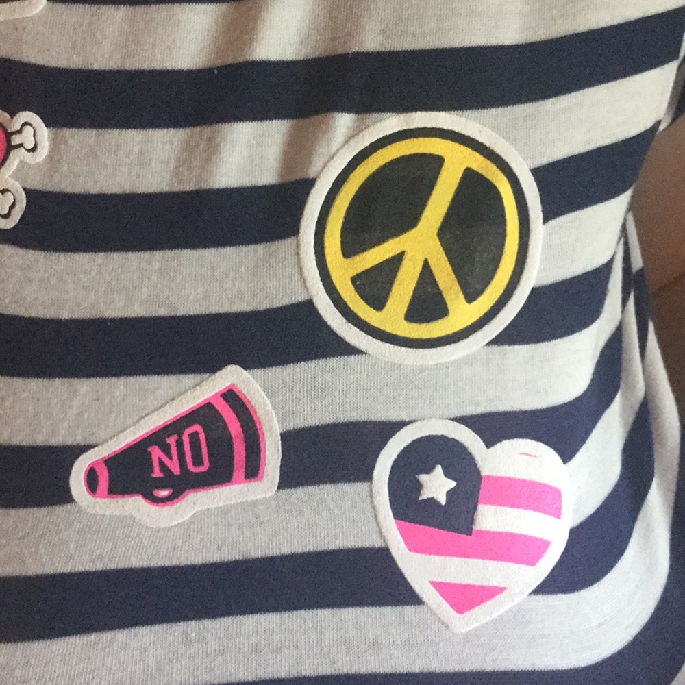 shirt - Picture 3 of 3